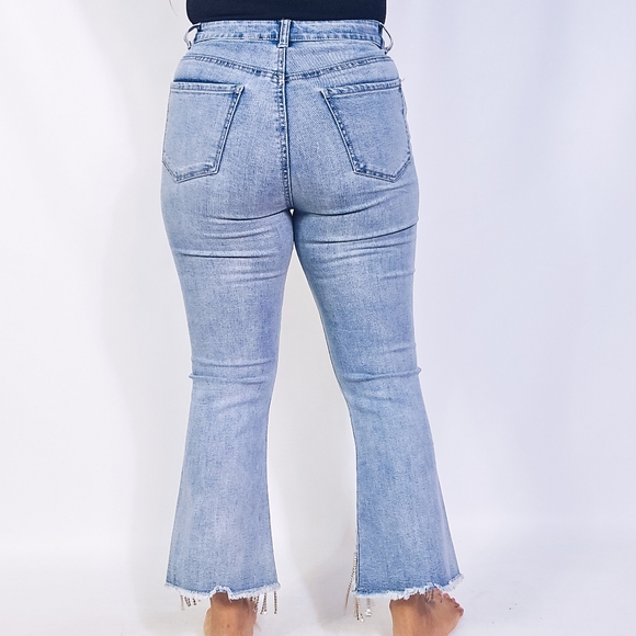 Fringe Crop Jeans - Picture 4 of 9